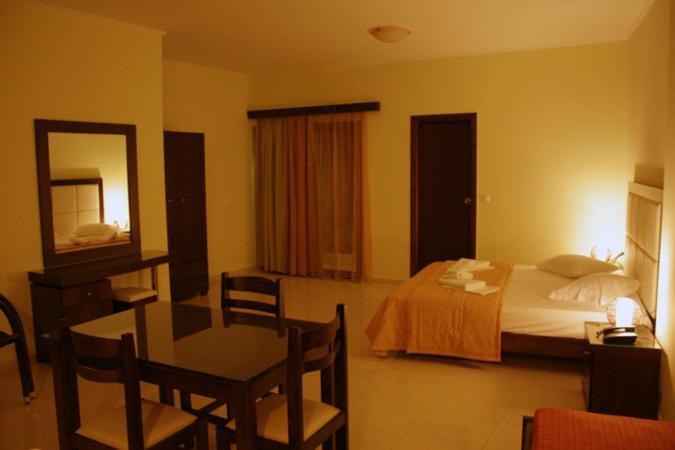Sandy Suites Kalamaki Exterior foto